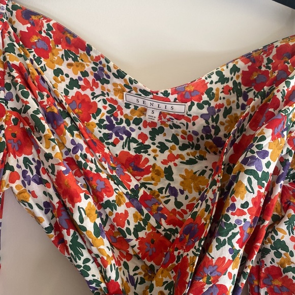 Floral Gracie Wrap Puff Top - Picture 4 of 6